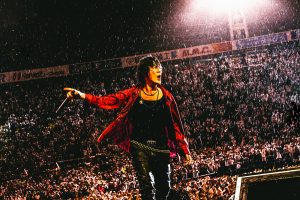 氷室京介のライブ活動休止から10年の節目に、フィルムコンサートツアー