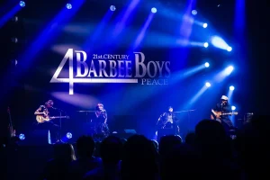 新体制となったBARBEE BOYS 4PEACE、単独公演。バンドの“今”を見せつけ