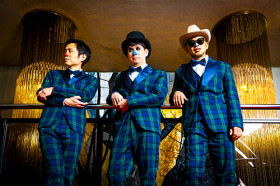 H ZETTRIO